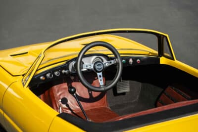 3万2400ドル（邦貨換算約478万円）で落札されたハリントン「デイトナ ジュニアカー」（C）Courtesy of RM Sotheby's