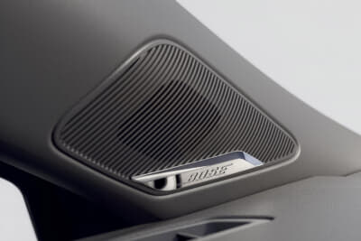 ルノー ルーテシア エスプリ アルピーヌ フルハイブリッド E-TECH：BOSEサウンドシステムを搭載。車内をコンサートホール化する