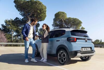 シトロエンC3ハイブリッド:4015×1755×1590mmのコンパクトなボディにこだわりのデザインと快適さを注入