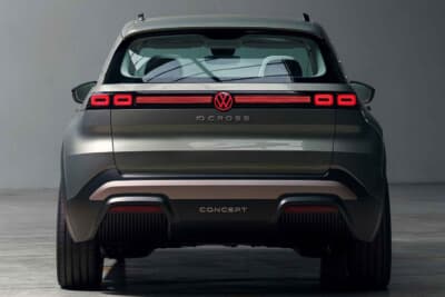 フォルクスワーゲンIDクロス・コンセプト：グラフィックスと3Dライトシグネチャーが特徴