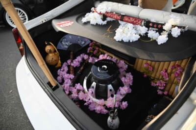 300Wのサブウーファーをフラワーアレンジメントして遊んでます