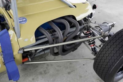 アレクシスMk14 フォーミュラ フォード:エキゾーストマニホールドやマフラーの素材はうるさくないが、この時代ならやはり、このようなスチール製のものがベストマッチしている