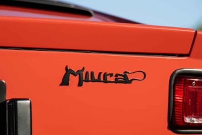 200万ドル〜250万ドル(邦貨換算約2億9436万円〜3億6795万円)で現在も販売中のランボルギーニ「P400ミウラ」(C)Courtesy of RM Sotheby's