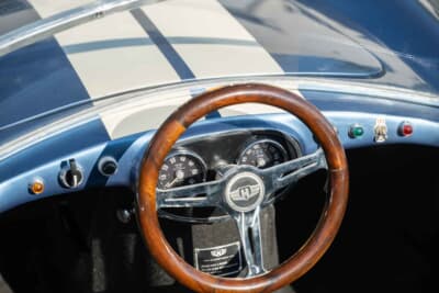 2万1000ドル（邦貨換算約310万円）で落札されたハリントン「コブラ ジュニアカー」（C）Courtesy of RM Sotheby's