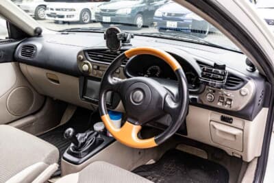 ホンダ インサイト：インテリアもノーマル状態がキープされている