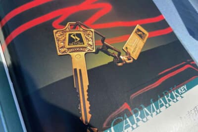 ホリデーオート誌の広告ページのスカイラインのキーがゴージャス過ぎて驚き