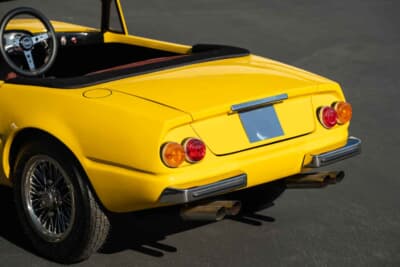 3万2400ドル（邦貨換算約478万円）で落札されたハリントン「デイトナ ジュニアカー」（C）Courtesy of RM Sotheby's