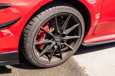 トヨタ GRヤリス:ホイールはBBS製18インチホイール