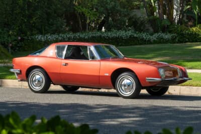 4万7600ドル（邦貨換算約705万円）で現在も販売中のスチュードベーカー「アヴァンティR2」（C）Courtesy of RM Sotheby's