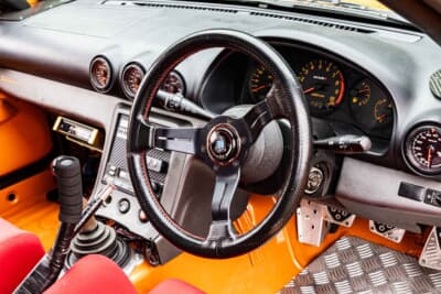 日産シルビア オーテックバージョン：競技車両として製作されたため、エアコンやオーディオは装着されていない