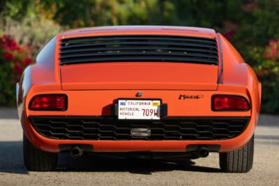 200万ドル〜250万ドル(邦貨換算約2億9436万円〜3億6795万円)で現在も販売中のランボルギーニ「P400ミウラ」(C)Courtesy of RM Sotheby's