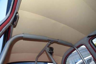 ライレー 1.5:室内にはロールバーを装着