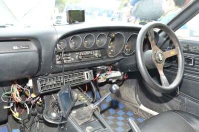 トヨタ セリカ 1400LT:5連メーターを採用していた