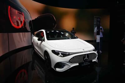 デジタルインテリアのエレガントな完全電動自動車のメルセデス・ベンツCLAシューティングブレークの新型です