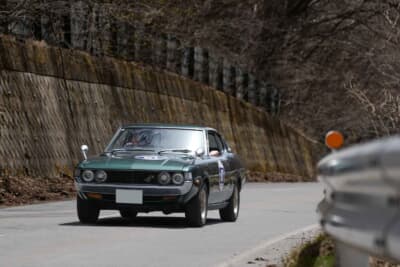 トヨタ セリカ2000GTリフトバック：標高差のあるコッパディ小海のコースを疾走する