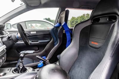 三菱ランサーエボリューション ワゴンGT:純正でもレカロが装着されるが、オーナーはドライバーズシートのみRS-Gに変更した