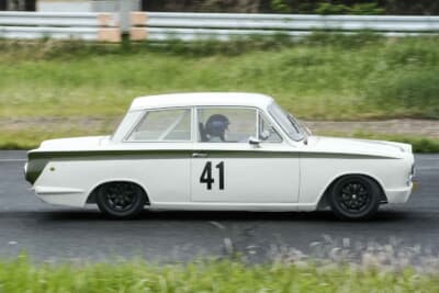 コーティナだけのワンメイクレース「グリーンフラッシュ トロフィー」を走る、津谷さんのロータスコーティナMk1シリーズ1