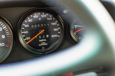 193万ドル（邦貨換算約2億8406万円）で落札されたポルシェ「911 TAGターボ」（C）Courtesy of RM Sotheby's