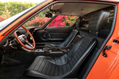 200万ドル〜250万ドル(邦貨換算約2億9436万円〜3億6795万円)で現在も販売中のランボルギーニ「P400ミウラ」(C)Courtesy of RM Sotheby's