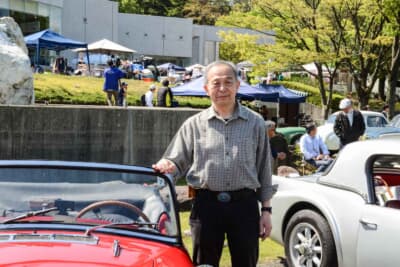 須藤孝明さんとディムラー SP250