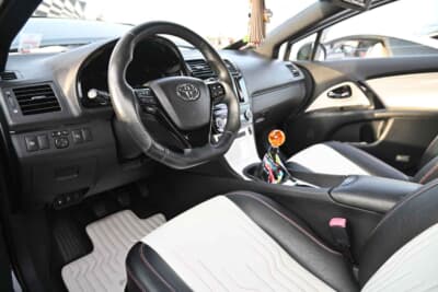 水中花系シフトレバー登場です。ミラーからは「ふさ」が下がってます。懐かし〜