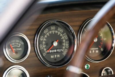 4万7600ドル（邦貨換算約705万円）で現在も販売中のスチュードベーカー「アヴァンティR2」（C）Courtesy of RM Sotheby's