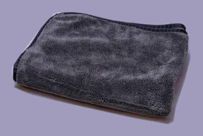 JEWEL GR2ドライビングタオル(大判サイズ)¥1,980■カラー:グレー■サイズ(cm):60×90超極細繊維で水滴の上を滑らすだけで驚異の給水力を発揮。ボディからガラスまでこれ1枚でOK!