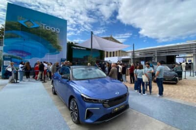 馴染みのないEVメーカーの出展もありました