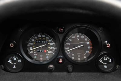 275万5000ドル(邦貨換算約4億548万円)で落札されたフェラーリ「F40」(C)Courtesy of RM Sotheby's