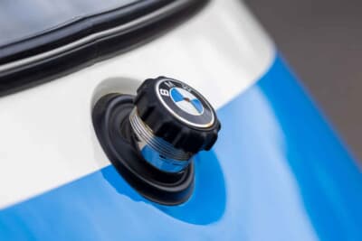 2万1280ドル(邦貨換算約314万円)で落札されたBMW「イセッタ300」C)Bonhams