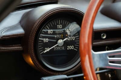 200万ドル〜250万ドル(邦貨換算約2億9436万円〜3億6795万円)で現在も販売中のランボルギーニ「P400ミウラ」(C)Courtesy of RM Sotheby's