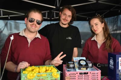 出店スタッフさんたちが楽しんで参加しているのがアジア・アレーナ