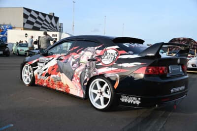 痛車もトレンドはあるようです。鬼滅の禰豆子登場です