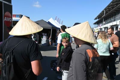 なぜかドイツで典型的日本スタイルと思われている竹笠が流行ってます