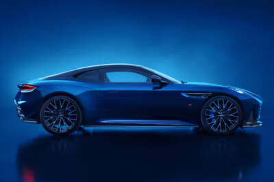 アストンマーティンDB12S:ロングボンネットの下にハンドメイドの4LツインターボV8が潜む