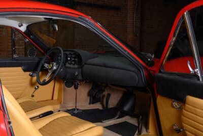 64万8500ドル（邦貨換算約9540万円）で落札されたフェラーリ「ディーノ206GT」（C）Courtesy of RM Sotheby's