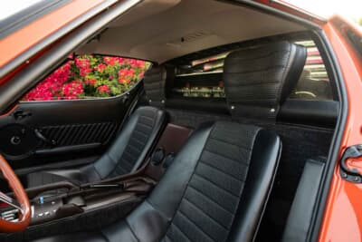 200万ドル〜250万ドル(邦貨換算約2億9436万円〜3億6795万円)で現在も販売中のランボルギーニ「P400ミウラ」(C)Courtesy of RM Sotheby's