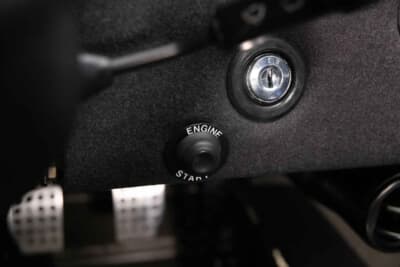 275万5000ドル(邦貨換算約4億548万円)で落札されたフェラーリ「F40」(C)Courtesy of RM Sotheby's