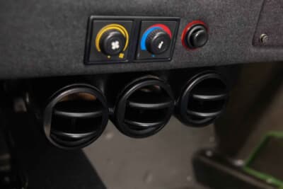 275万5000ドル(邦貨換算約4億548万円)で落札されたフェラーリ「F40」(C)Courtesy of RM Sotheby's