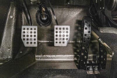 275万5000ドル(邦貨換算約4億548万円)で落札されたフェラーリ「F40」(C)Courtesy of RM Sotheby's