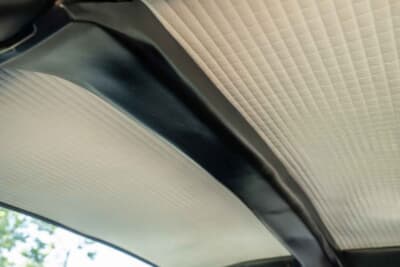 4万7600ドル（邦貨換算約705万円）で現在も販売中のスチュードベーカー「アヴァンティR2」（C）Courtesy of RM Sotheby's