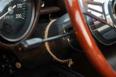 200万ドル〜250万ドル(邦貨換算約2億9436万円〜3億6795万円)で現在も販売中のランボルギーニ「P400ミウラ」(C)Courtesy of RM Sotheby's