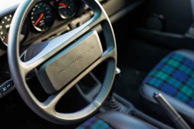 193万ドル（邦貨換算約2億8406万円）で落札されたポルシェ「911 TAGターボ」（C）Courtesy of RM Sotheby's