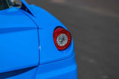 36万8000ドル（邦貨換算約5416万円）で落札されたフェラーリ「599GTBフィオラノ」（C）Courtesy of RM Sotheby's