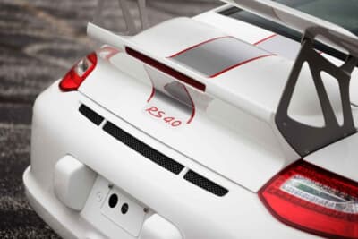 107万7500ドル(邦貨換算約1億5859万円)で落札されたポルシェ「911 GT3 RS 4.0」(C)Courtesy of RM Sotheby's