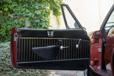 4万7600ドル（邦貨換算約705万円）で現在も販売中のスチュードベーカー「アヴァンティR2」（C）Courtesy of RM Sotheby's