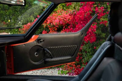 200万ドル〜250万ドル(邦貨換算約2億9436万円〜3億6795万円)で現在も販売中のランボルギーニ「P400ミウラ」(C)Courtesy of RM Sotheby's