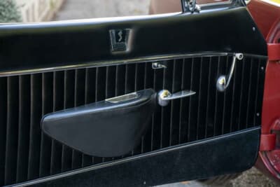 4万7600ドル（邦貨換算約705万円）で現在も販売中のスチュードベーカー「アヴァンティR2」（C）Courtesy of RM Sotheby's