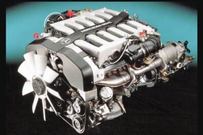 3代目Sクラス/W140型(1991-1998年)にラインアップされた、6L V12気筒エンジン