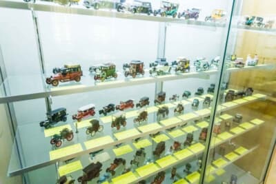 世界のミニチュアカーの部屋